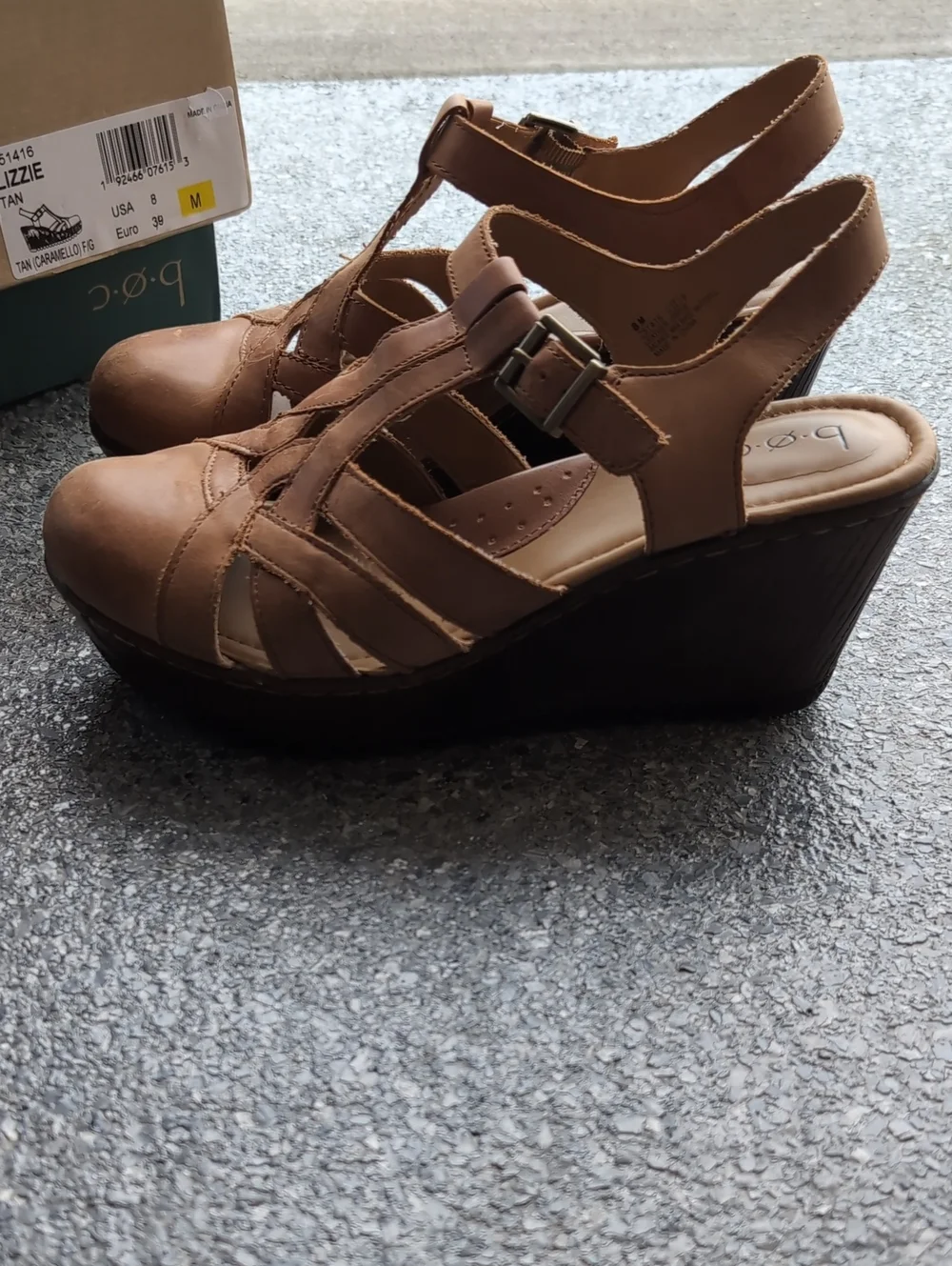 b.o.c. Tan Lizzie Wedges - Picture 5 of 6